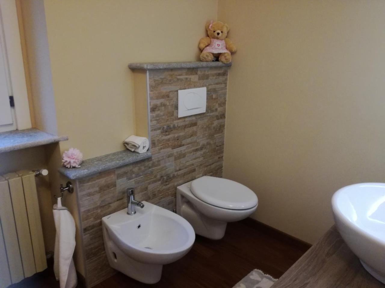 B&B Casa Dell'Orso Lurisia Bagian luar foto