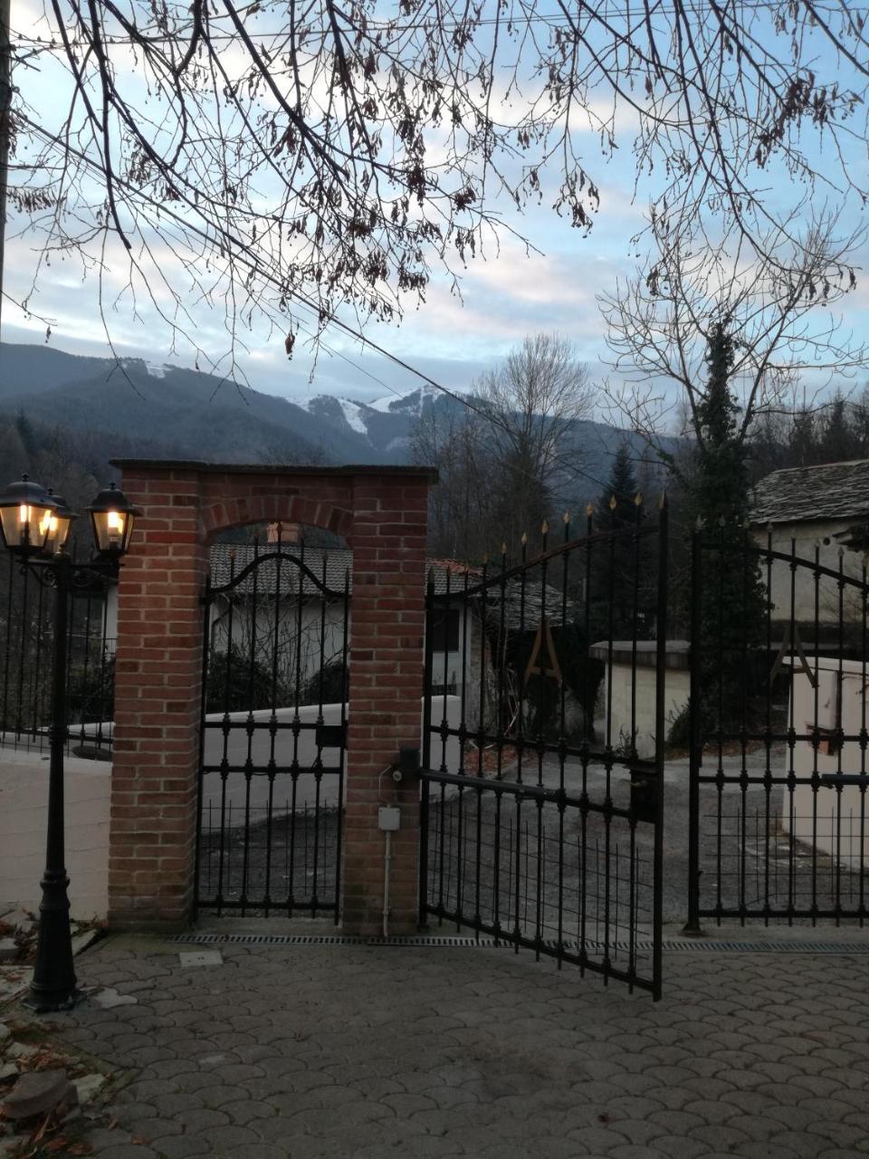B&B Casa Dell'Orso Lurisia Bagian luar foto